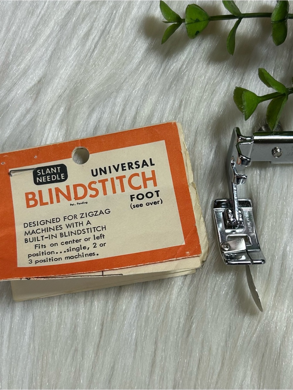 Universal Blindstitch Sewing Machine Foot